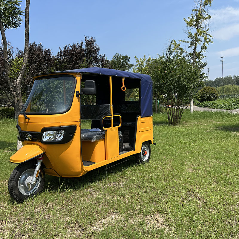 Triciclo eléctrico de pasajeros