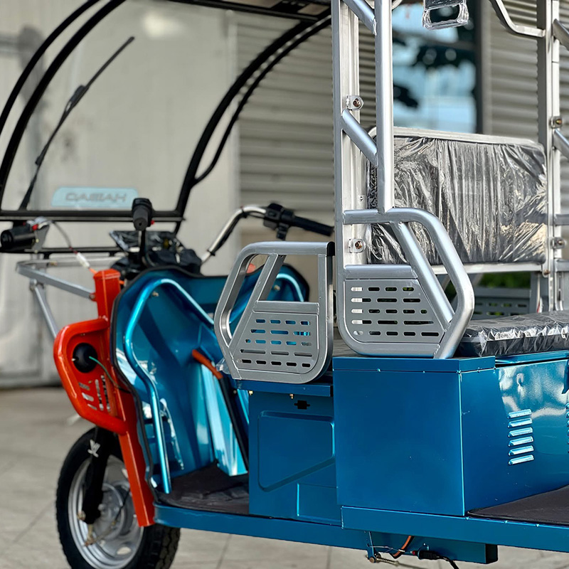 Triciclo eléctrico de pasajeros
